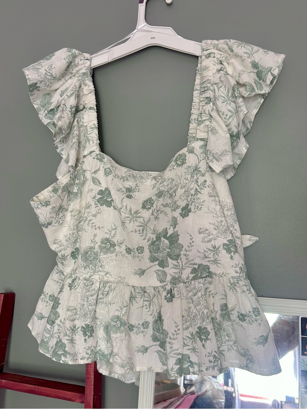 Francesca's Collections Cream Top with Sage Green Floral Print